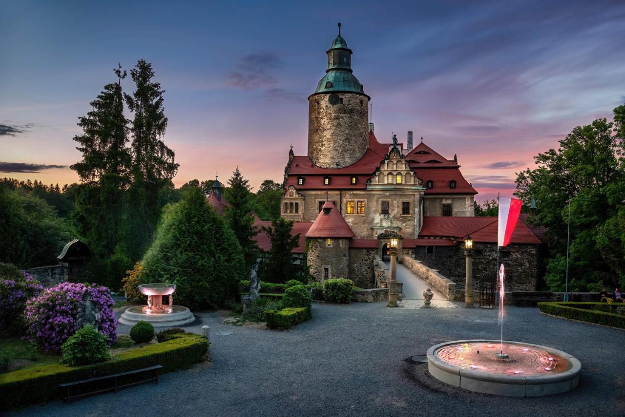 Zamek Czocha Aparthotel Lesna Bagian luar foto