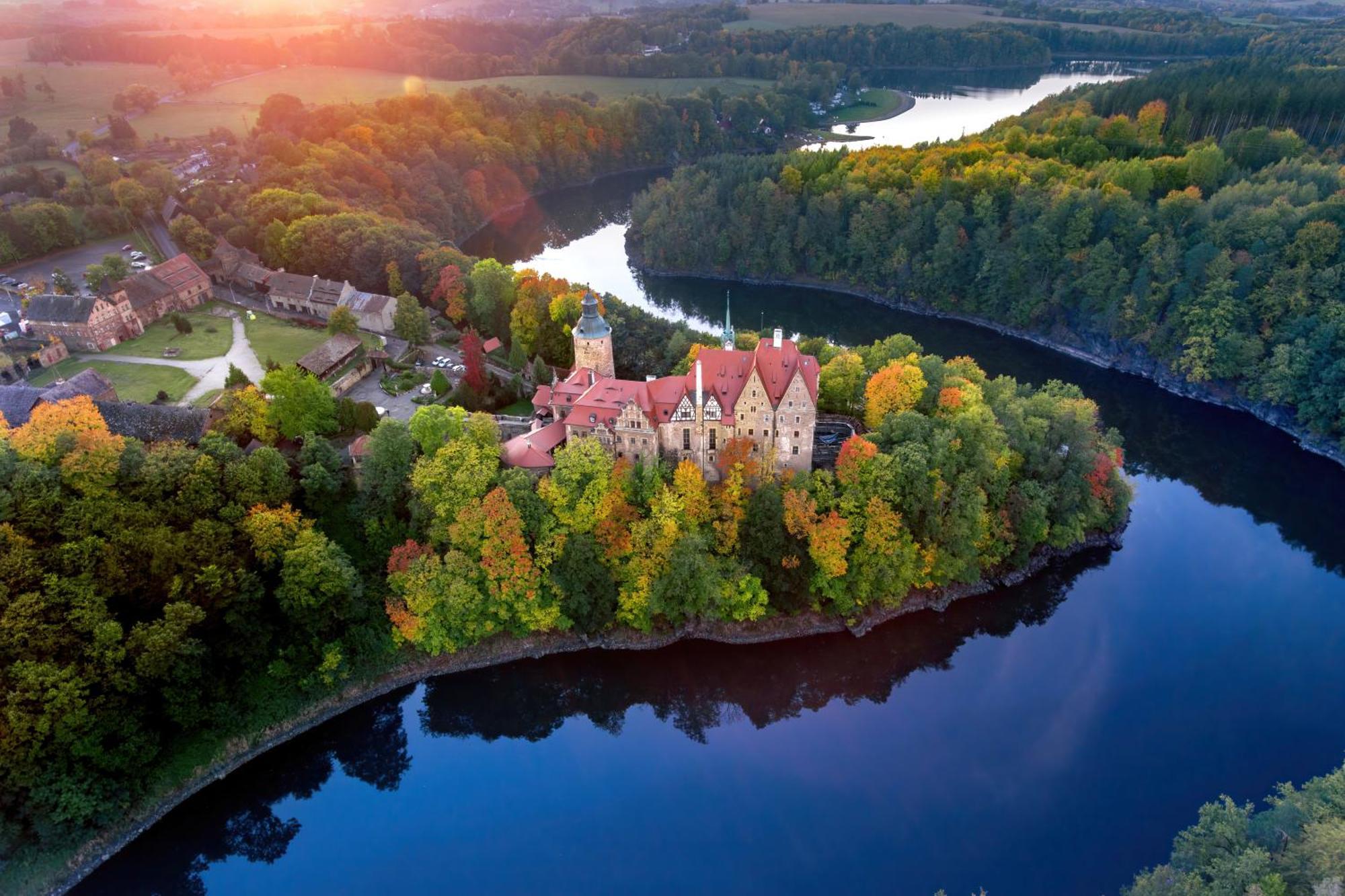 Zamek Czocha Aparthotel Lesna Bagian luar foto