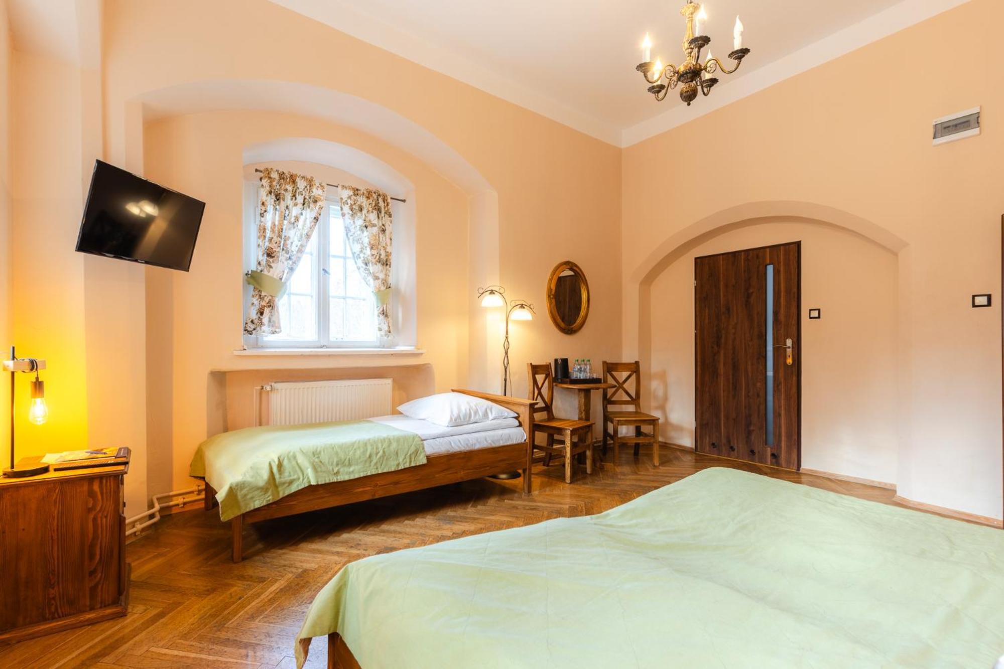 Zamek Czocha Aparthotel Lesna Bagian luar foto