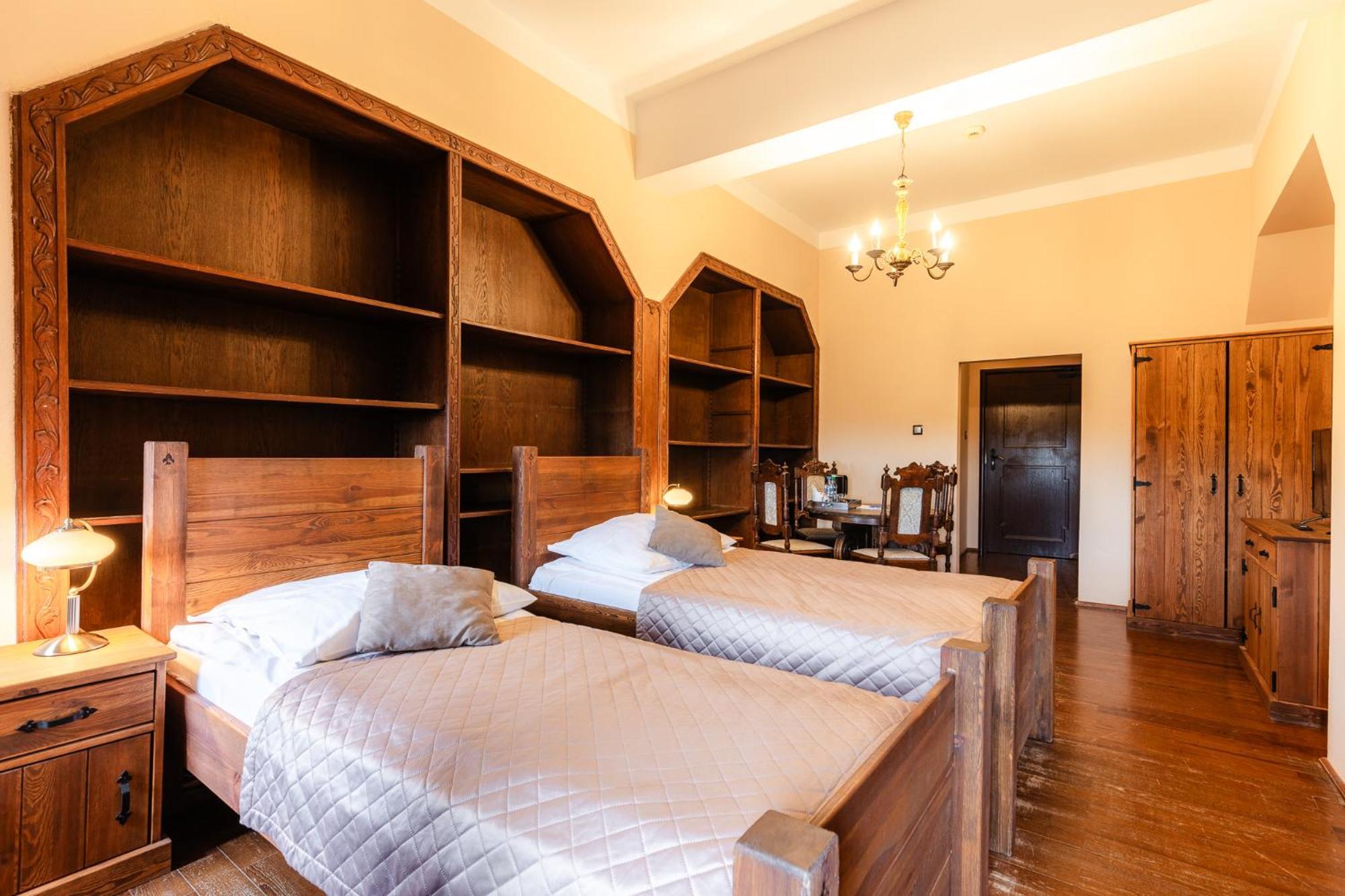 Zamek Czocha Aparthotel Lesna Bagian luar foto